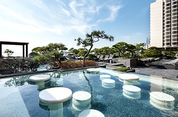 Aqua Bar