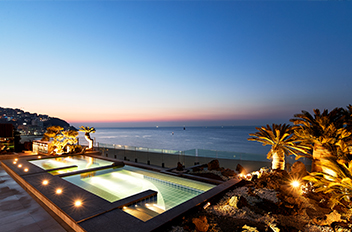 Infinity Pool